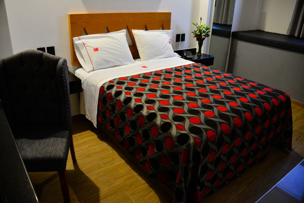 Six Hotel Guadalajara Expiatorio Zewnętrze zdjęcie